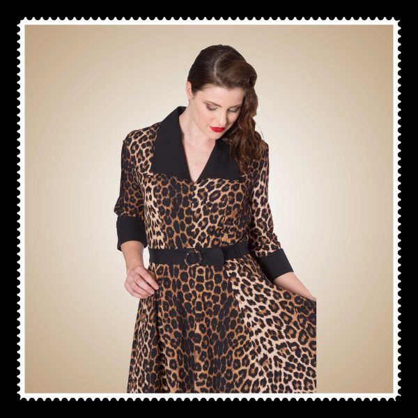 vestido de leopardo